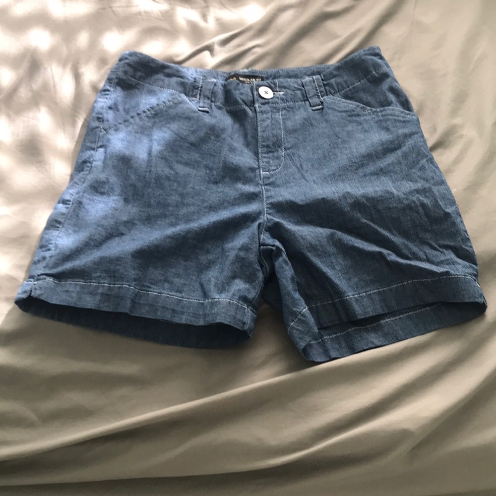 Lee mid rise shorts